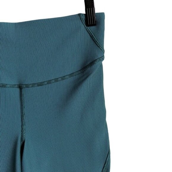 Lululemon Base Pace High-Rise Tight 25" Size 6 Two-Tone Ribbed Green Jas… - Picture 4 of 10